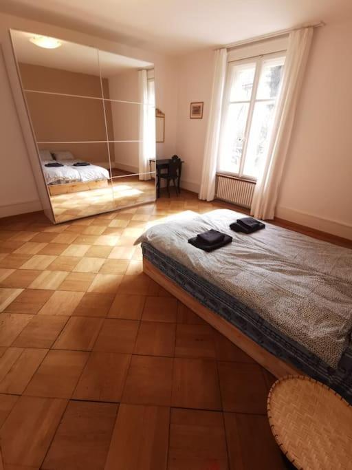 Beautiful Central Apartment Берн Екстер'єр фото
